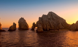 The Arch in Cabo at Sunset - Cabo Guides